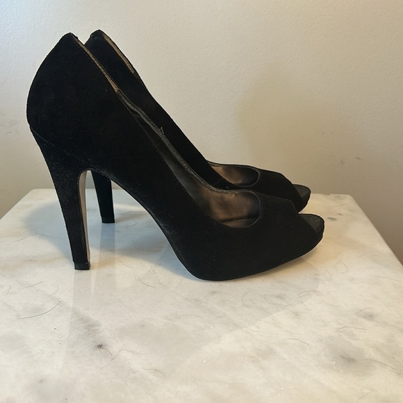 Nine West Suede Peep-Toe Pumps, size 8 1/2, new without box - Picture 4 of 7